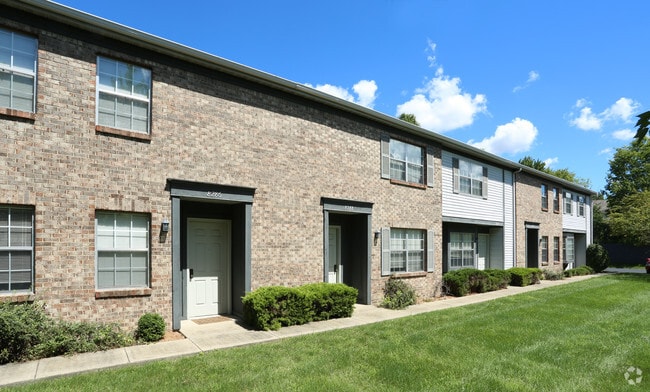 Exterior - STRATFORD CHASE