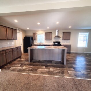 Foto del edificio - 8027 Harbour Dr