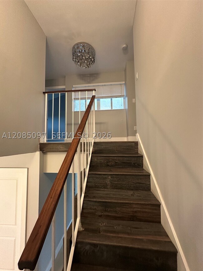 Foto del edificio - 14357 Kendale Lakes Dr