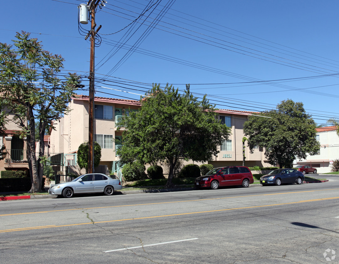 18621 Saticoy St - I.B.B.M. Grand Apartments