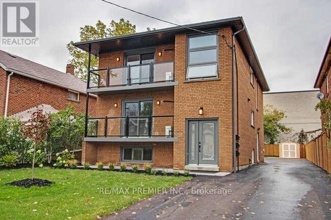 Building Photo - 52 Vanevery St