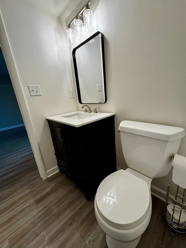 Foto del edificio - 8570 Chesapeake Blvd