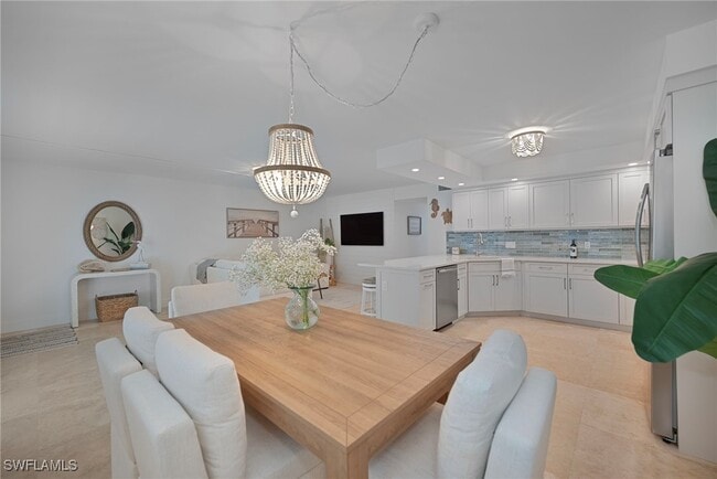 Building Photo - 1950 Gulf Shore Blvd N