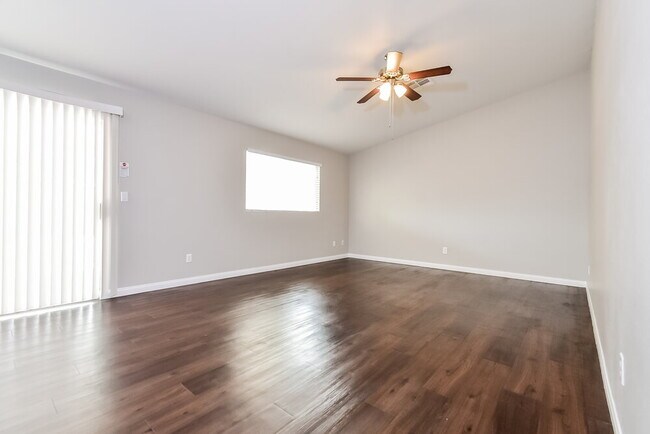 Building Photo - 5421 Ash Meadows Way