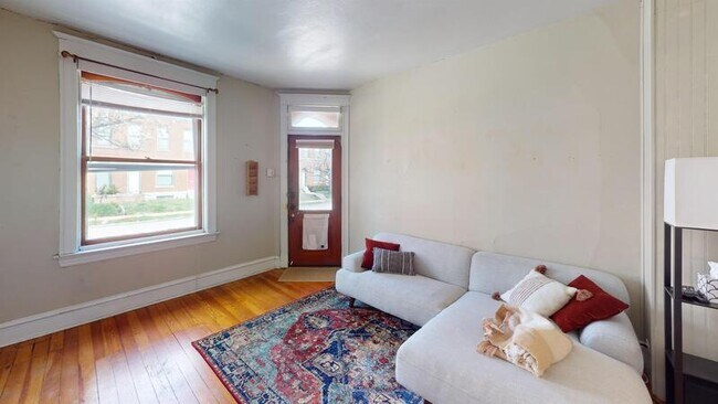 Building Photo - 4424 Oakland Ave 1W
