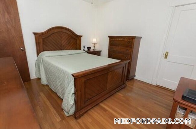 Foto del edificio - 58 Buzzell Ln