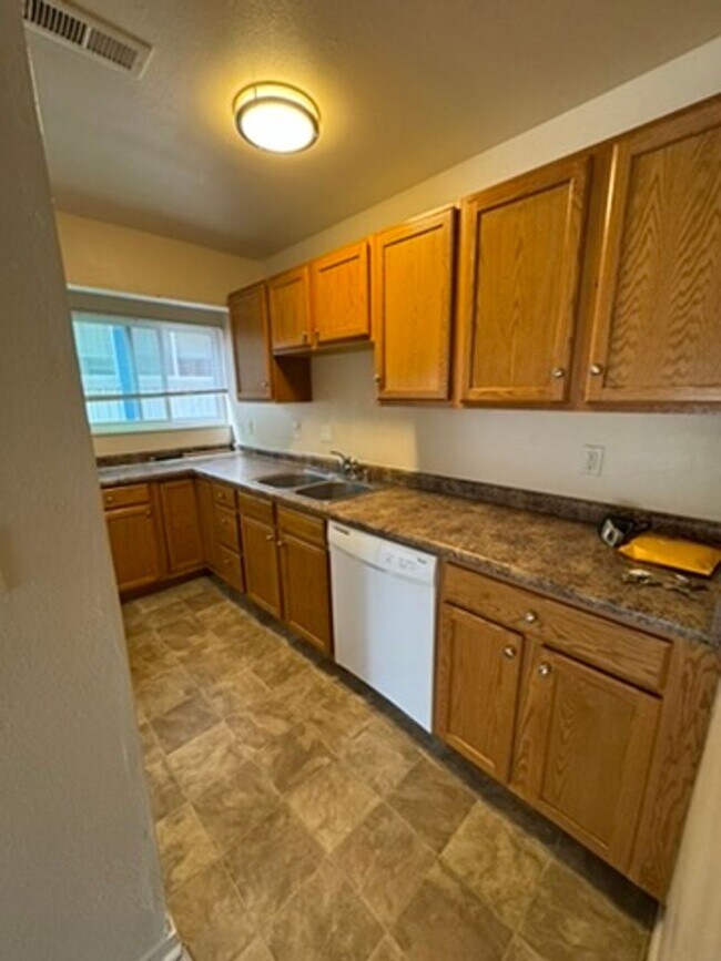 Foto del edificio - 995 Holli Springs Ln