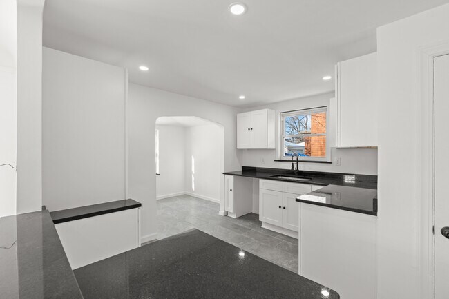 Foto del edificio - 14209 Prevost St