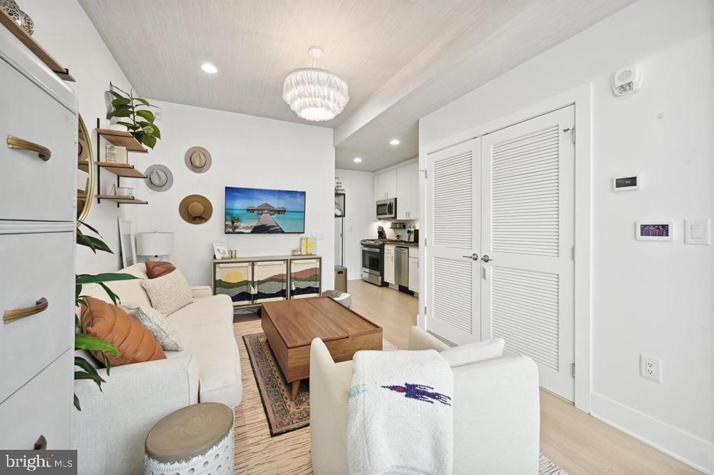 Foto principal - 4016 Georgia Ave NW