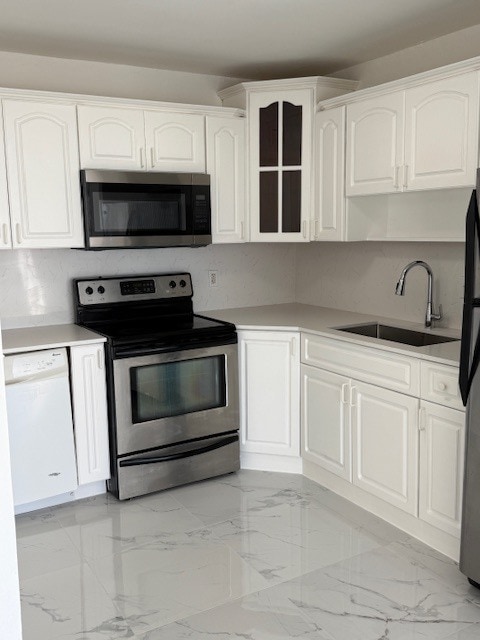 Building Photo - 1005E