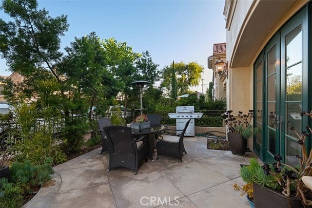 Building Photo - 613 Begonia Ave