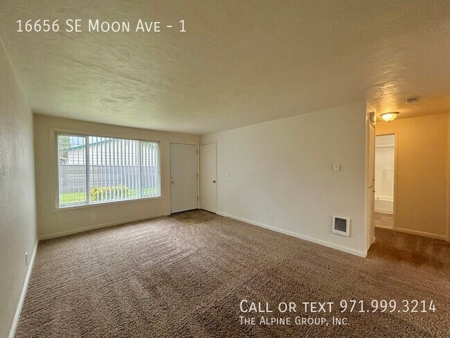 Foto del edificio - 16656 SE Moon Ave