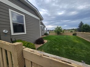 Building Photo - 6580 Snow Bank Dr