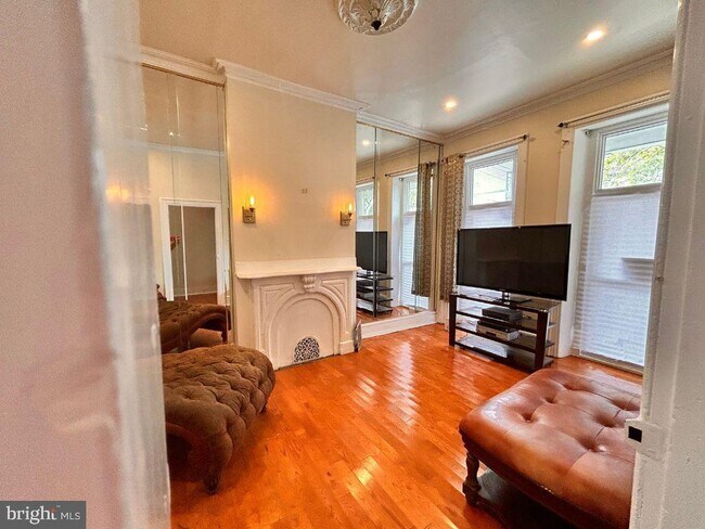 Building Photo - 411 N Preston St