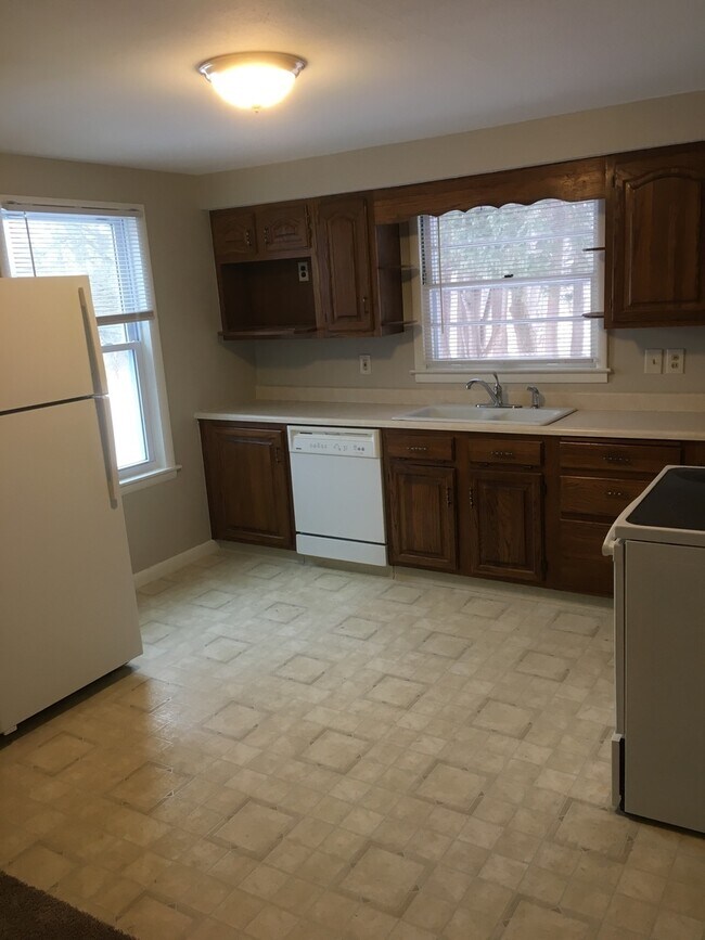 Foto del edificio - Charming North Syracuse cape 4 bed