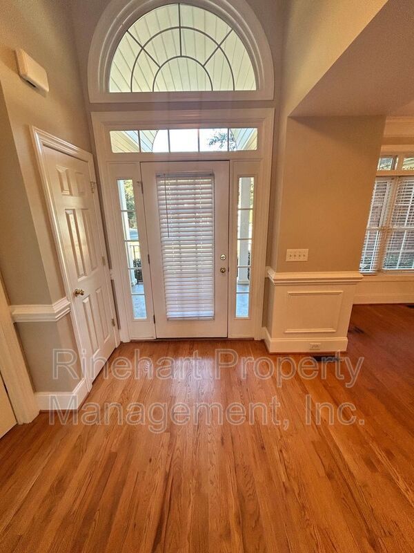 Foto del edificio - 1212 Auburndale Ln