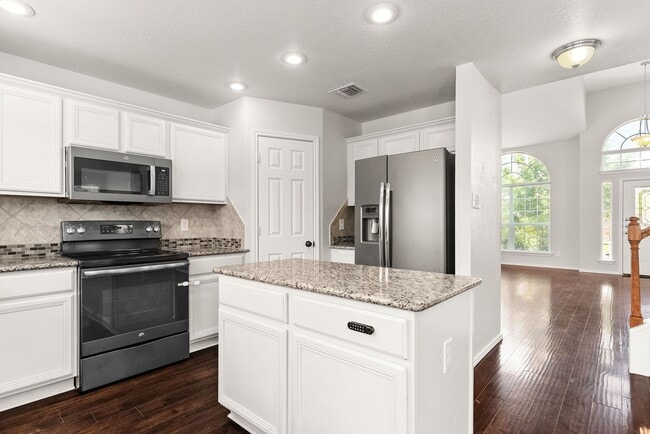 Building Photo - 9605 Raeburn Court
