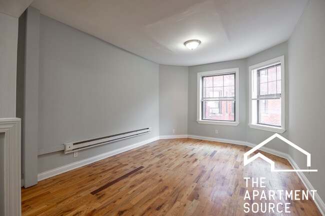Building Photo - 4415 N Wolcott Ave