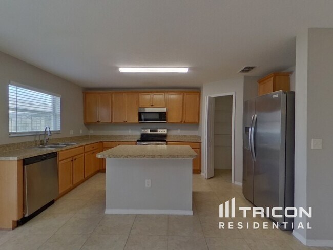 Building Photo - 4719 Ruby Red Lane Kissimmee FL
