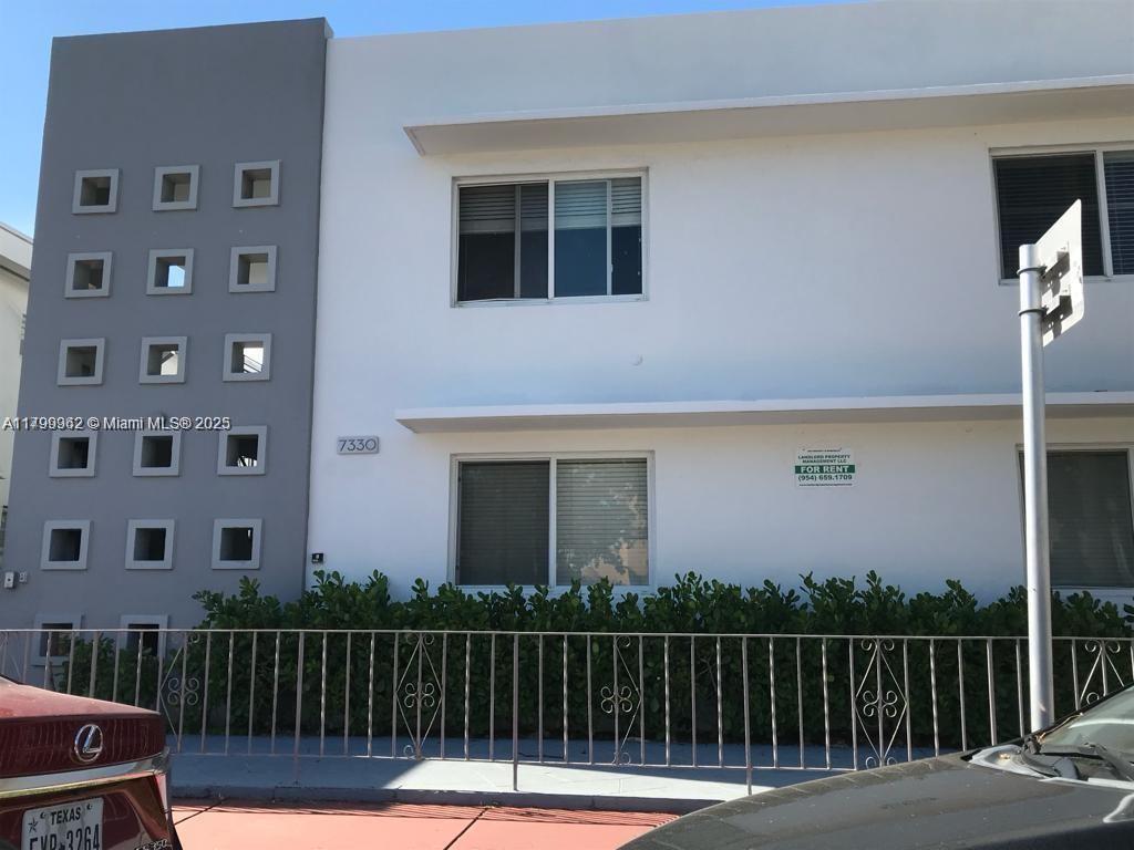 Primary Photo - 7330 Harding Ave