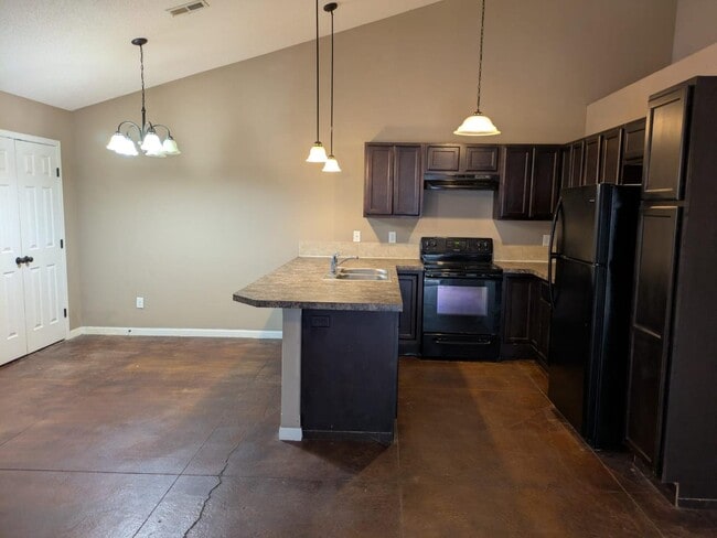 Building Photo - 1334 N Curtis Ct