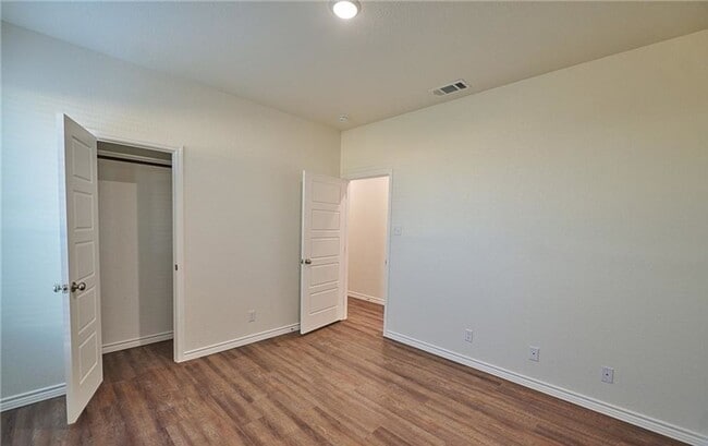 Foto del edificio - BRAND NEW 3 bedroom townhome!