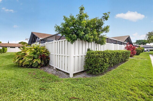Foto del edificio - 9939 Boca Gardens Trail