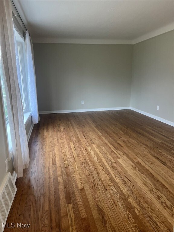 Foto del edificio - 1718 Hawthorne Dr