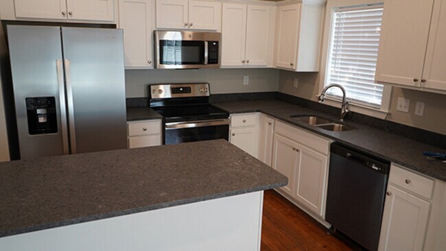 Foto del edificio - 26 N McLean Blvd