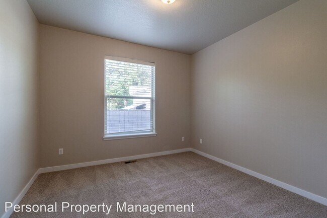 Foto del edificio - 3 br, 2 bath House - 633 Polk St.