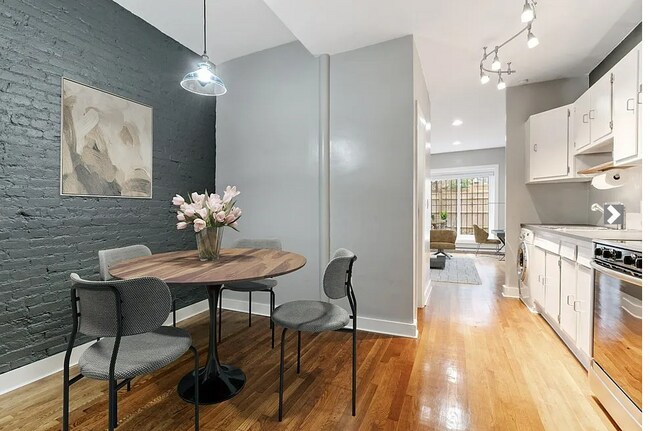 Foto del edificio - 1 Saint Charles St