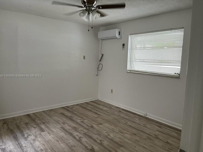 Building Photo - 2314 SW 60th Ave