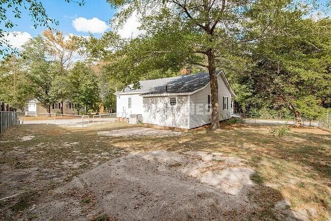 Foto del edificio - 2100 Lake Shore Dr