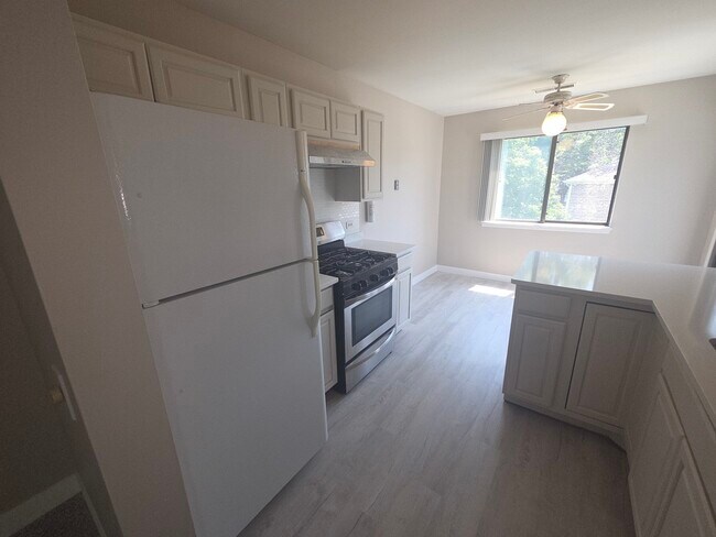 Foto del edificio - 299 Pembridge Ln