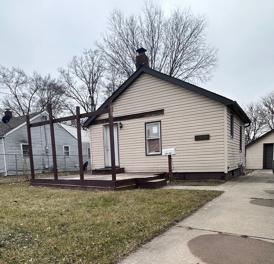 2909 Lapey St, Rockford, IL 61109 House Rental in Rockford, IL