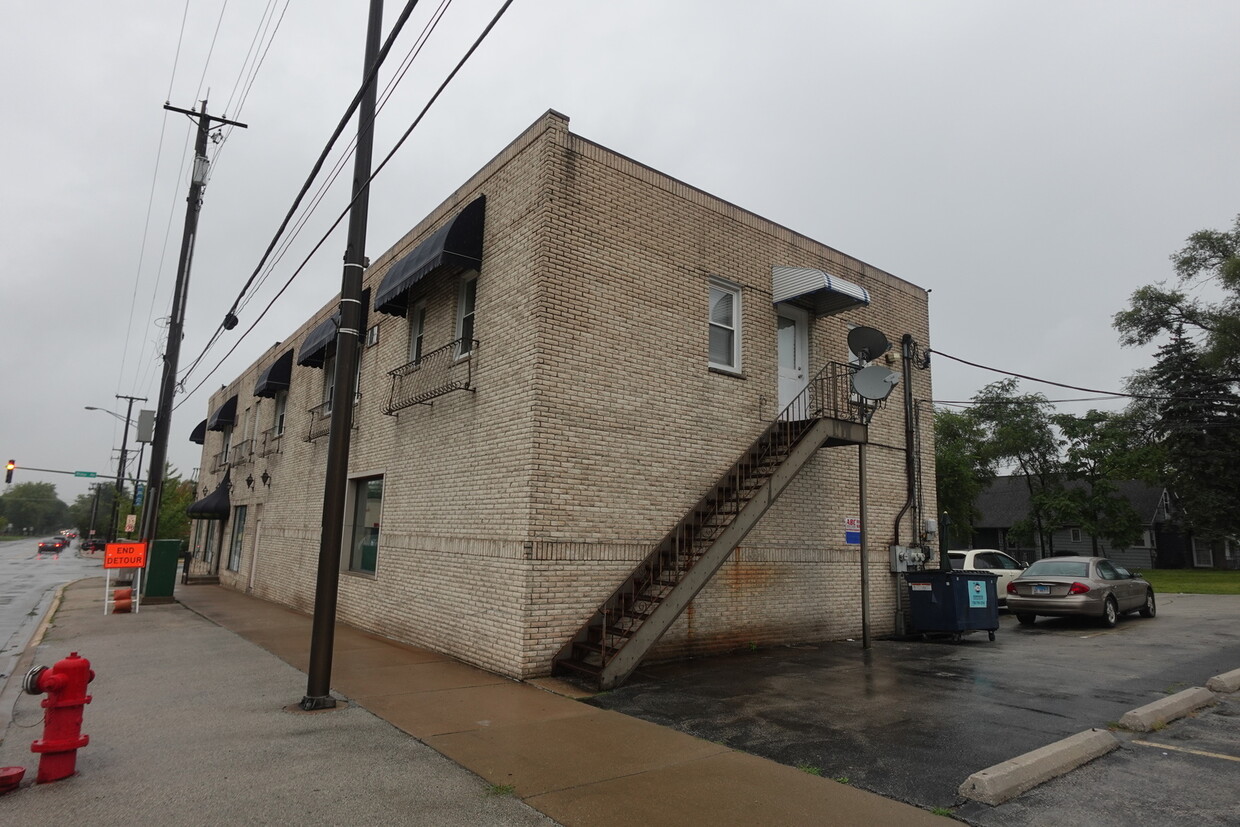 3601 Ridge Rd, Lansing, IL 60438 House Rental in Lansing, IL