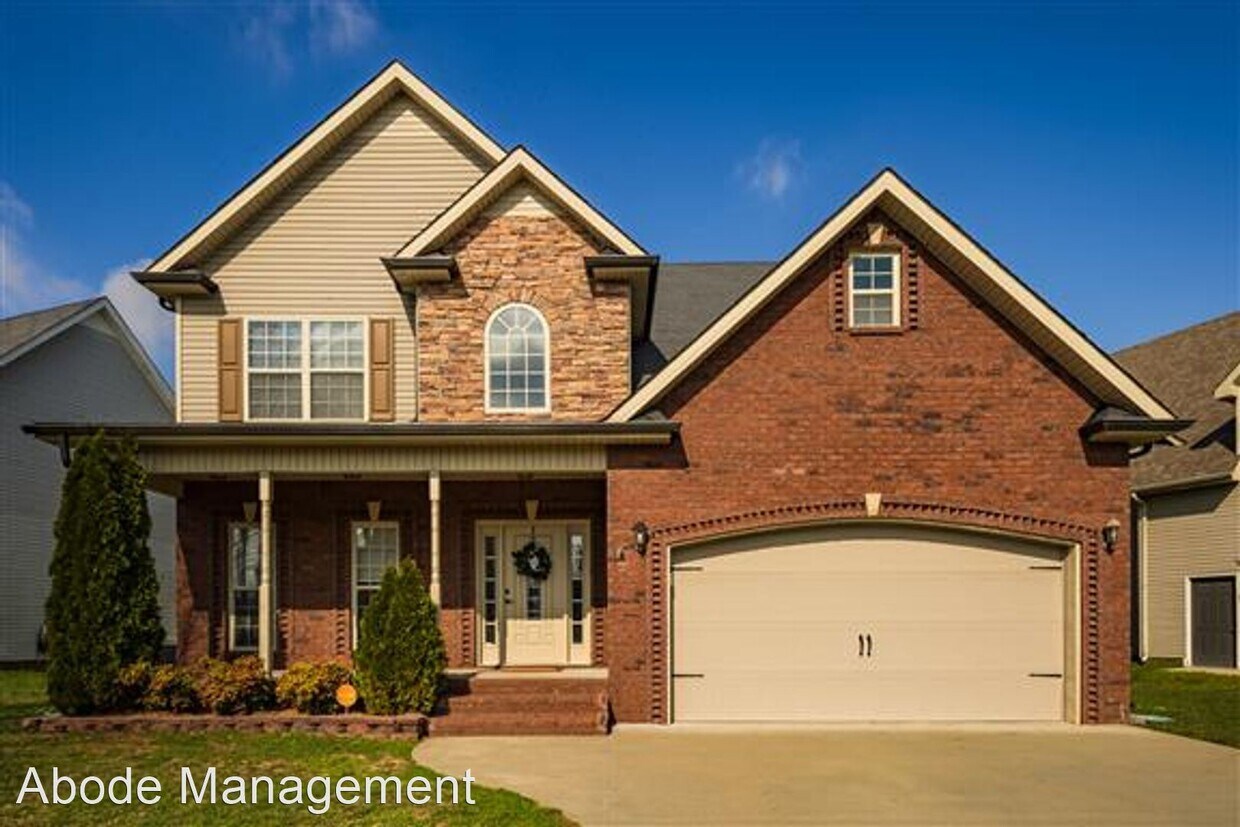 Foto principal - 4 br, 2.5 bath House - 3493 Southwood Dr