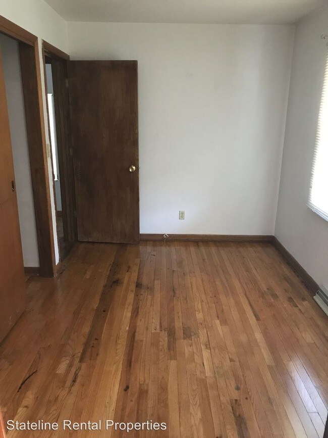 Foto del edificio - 6082 Buttercup Ln