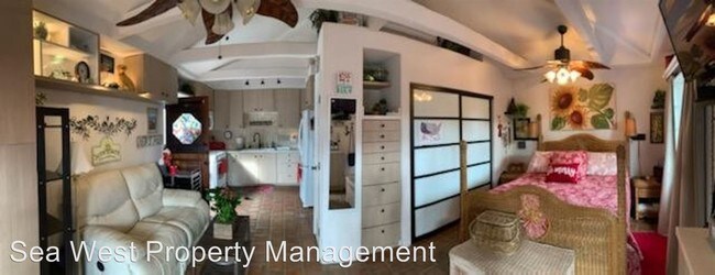 Foto del edificio - Studio, 1 bath House - 224 El Portal St #1