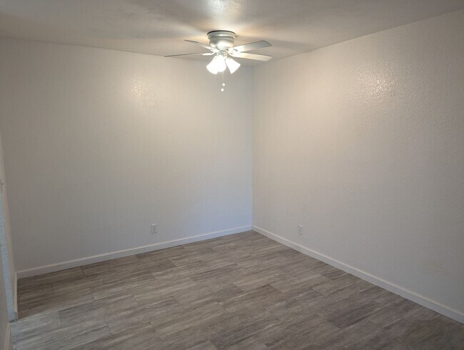 Foto del edificio - Updated 1 Bedroom Palm Springs Villas