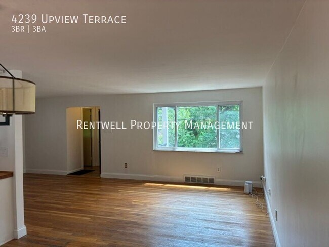 Foto del edificio - 4239 Upview Ter