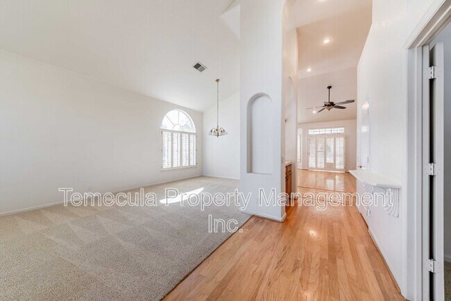 Building Photo - 31429 Corte Tunas