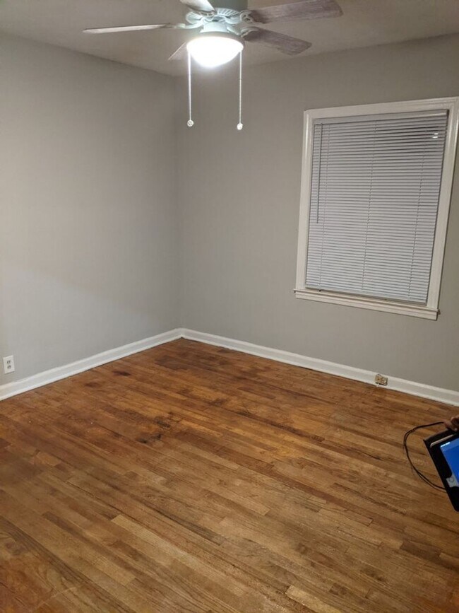 Foto del edificio - 246 Robert E Lee Dr