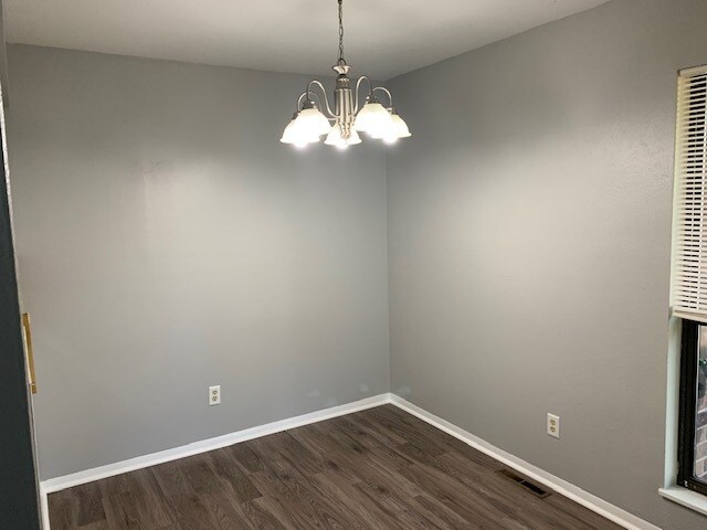 Foto del edificio - 52152 Friars Ct