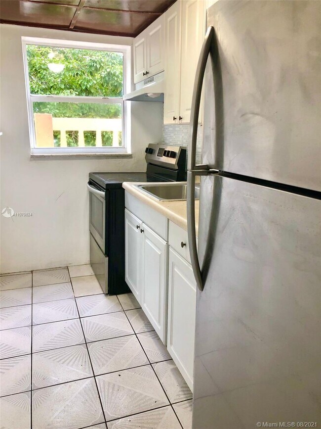 Foto del edificio - 7820 NE Bayshore Ct