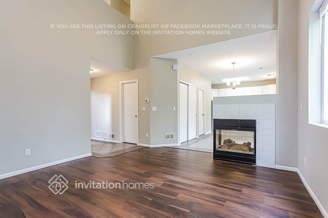 Building Photo - 11137 Glacier Park Cir E