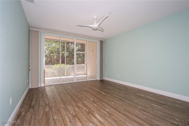 Building Photo - 14801 Park Lake Dr