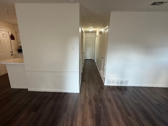 Foto del edificio - 3920 Redstone Rd