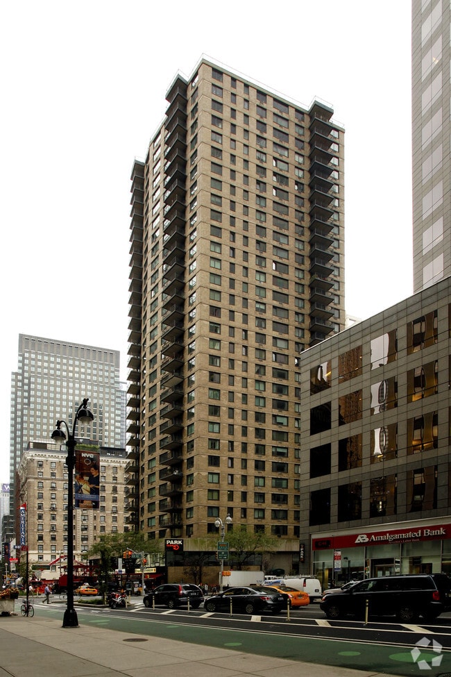 Building Photo - La Premier Apartments