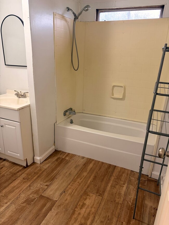 Building Photo - 1083 Pasture Branch Rd